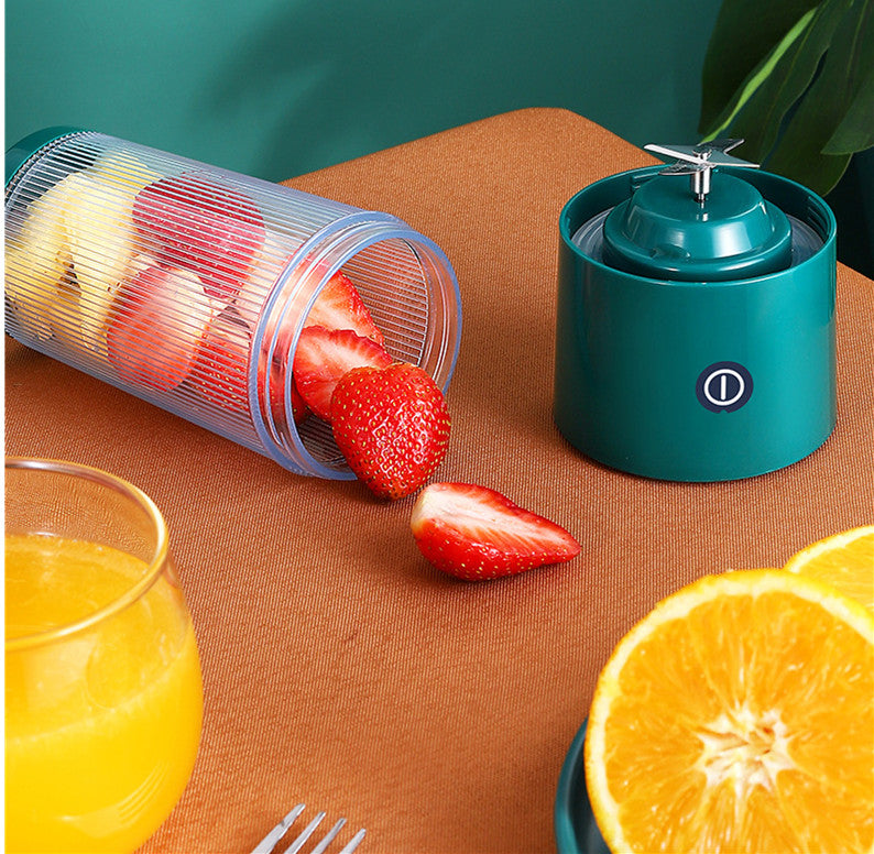 Portable Rechargeable Mini Juicer Cup – USB Fruit Blender